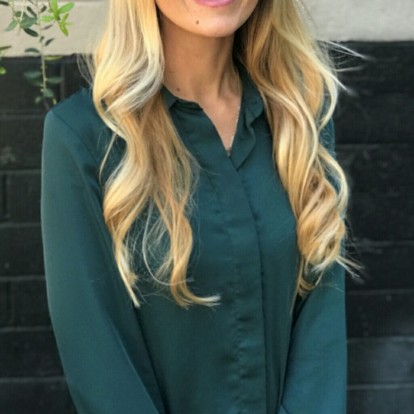 H&M Tops - H&M button up shirt